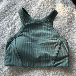 Lulu Lemon Women's Green Ribbed sports bra